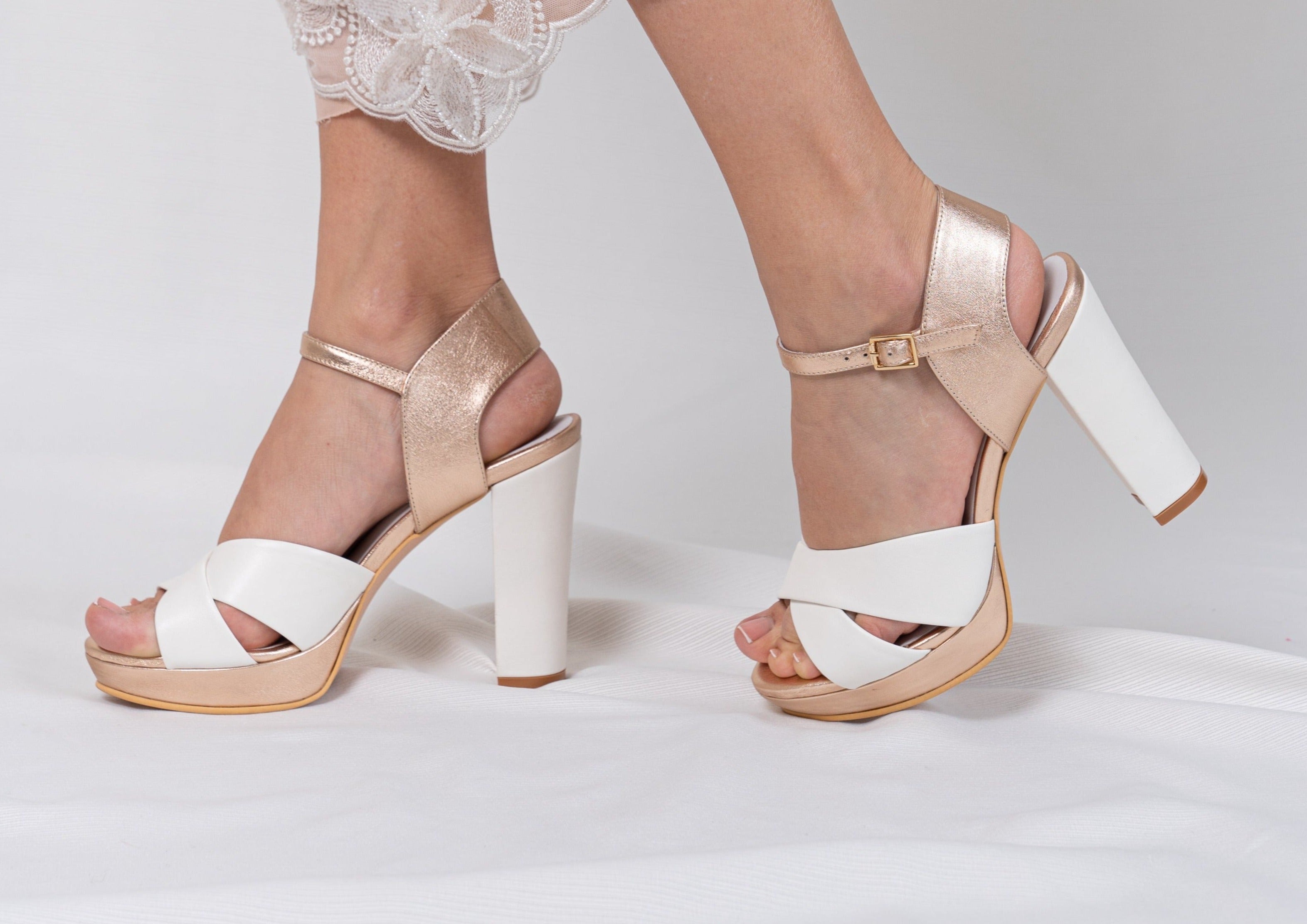 Lirio Ivory